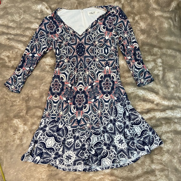 Eliza J Dresses & Skirts - Eliza J size 2 Fully Lined Dress